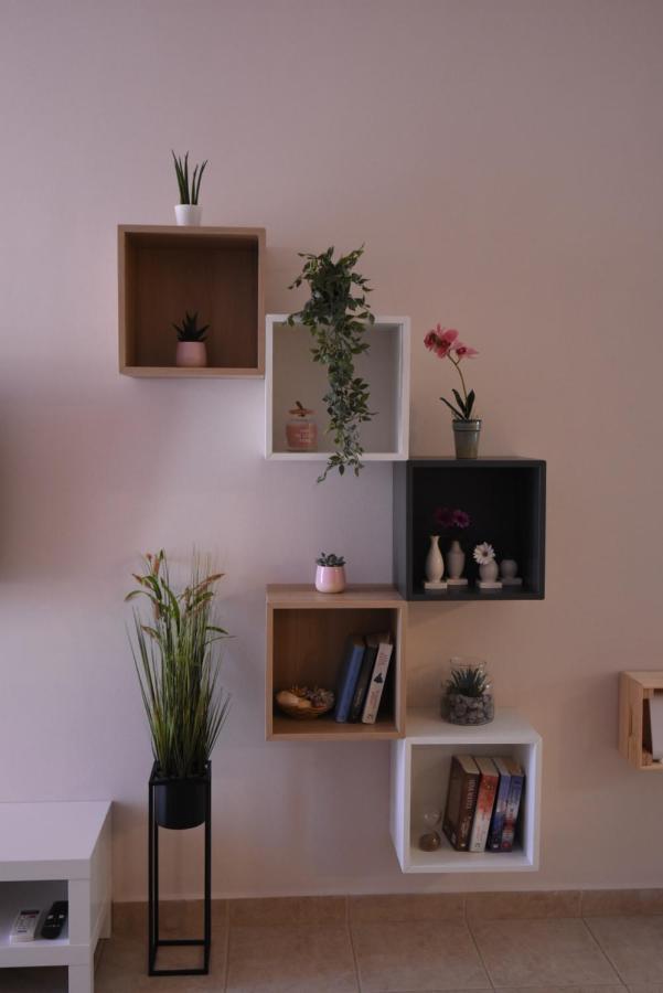 Valia's Center Apartment *